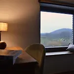 La Jardiniere Oda ve Kahvaltı