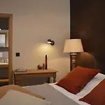 Oda ve Kahvaltı La Jardiniere 3*